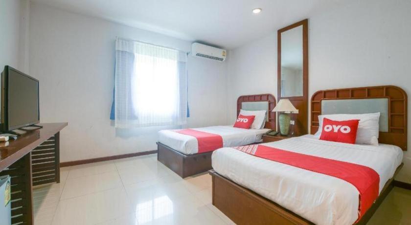 Hotel Oyo 324 Deedan 2*